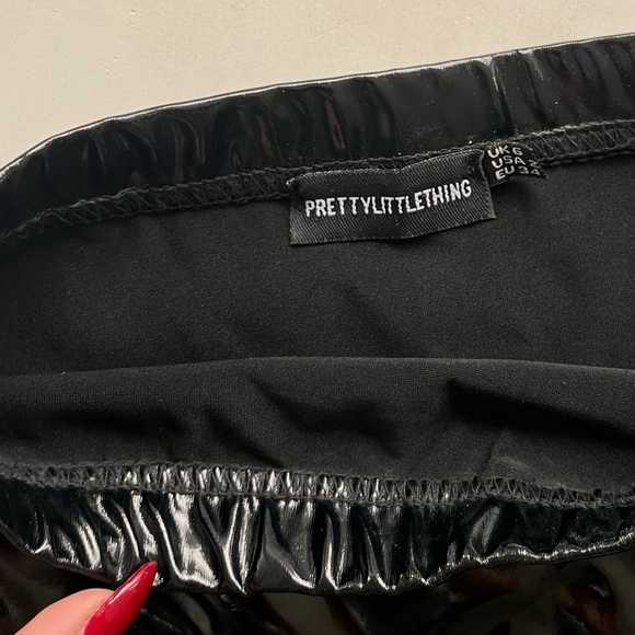 SOLD - PrettyLittleThing Black Latex High Waisted Mini Skirt Size 2 - Picture 3 of 5